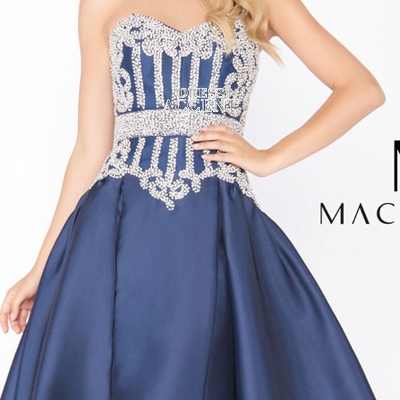 Mac Duggal Evening Dress - Picture 8 of 8